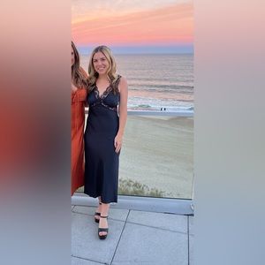 Abercrombie Lace Satin Black Midi Dress